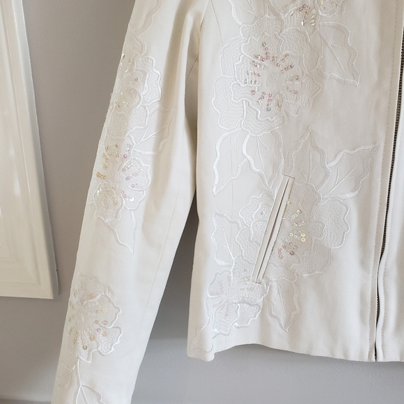 Bomber Jacket - Picture 5 of 12